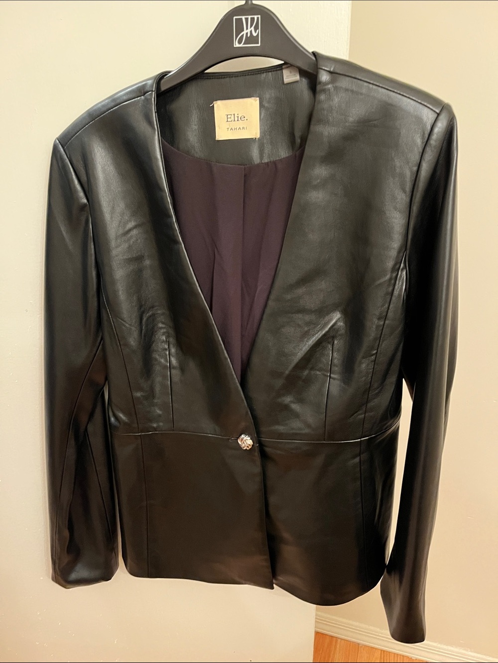 Elie Tahari Black Single-Button Blazer